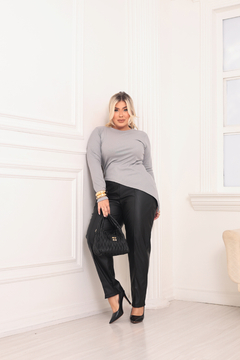 Blusa Canelada Corte Assimétrico - comprar online
