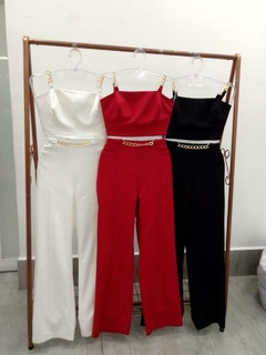 Conjunto Eliane tipo Alfaiataria com detalhes em Correntaria Dourada ( Cropped + Calça Reta) - Vermelho - comprar online