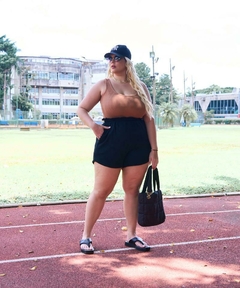 Cropped Top Larissa na internet