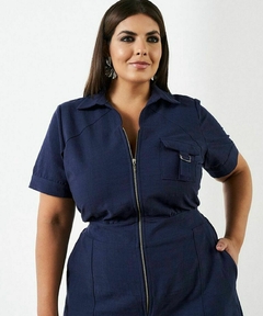 Macaquinho Karem 100% algodão com Zíper e Bolsos Funcionais - Moda Feminina Plus Size que valoriza suas curvas - Boutique Deva Rodrigues Plus - Curitiba