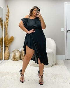 Conjunto Ester ( Blusa + Saia Mídi Assimétrica) - Preto - comprar online