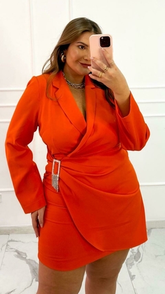 Vestido Curto Alfaitaria com Fivela Glow Hot Pink 44