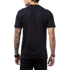 Camiseta Ukkan Friday Love - comprar online