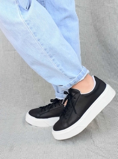 Zapas de Cuero Negra en internet