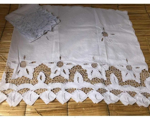 Pano da Costa e Oja Bordado Rechilieu