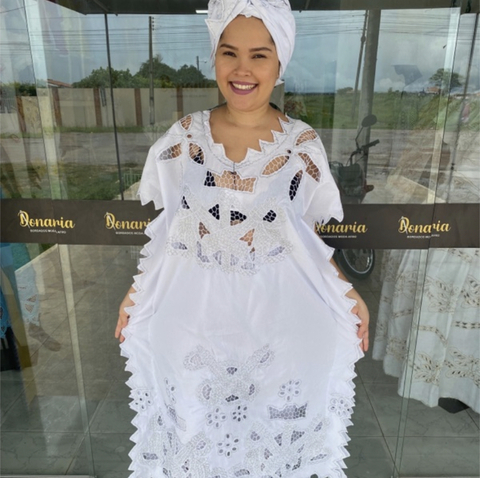 Conjunto Alaka Branco Bordado Rechilieu com detalhes em fio prata