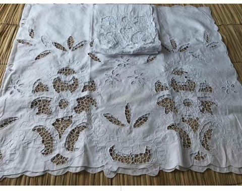 Pano da Costa e Oja Bordado Rechilieu