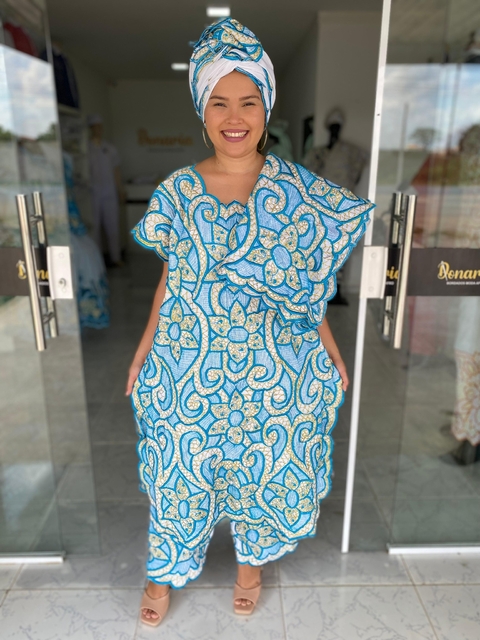 Conjunto Alaka Branco Bordado Rechilieu Luxo detalhes em fio dourado com 4 peças