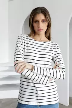 REMERA MARINA ALGODON Y LYCRA - amarulas