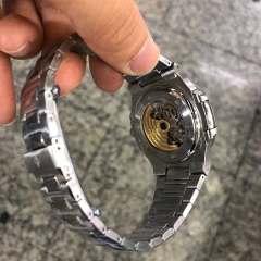 Relógio Patek Philippe na internet