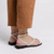 Ísis - Sandália com Tiras Finas e Fivela no Tornozelo com Detalhe em Dourado Off-White - loja online