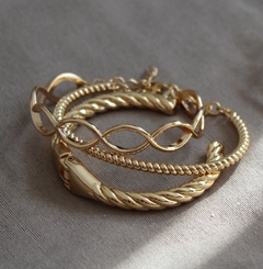 10008 Pulseira Infinity Dourada - Lorazz