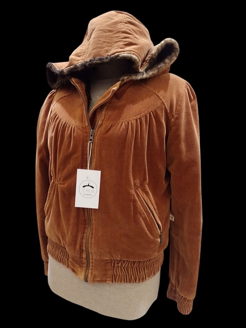 CAMPERA KOSIUKO