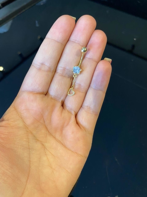 Piercing para Umbigo Dourado Strass com Coração