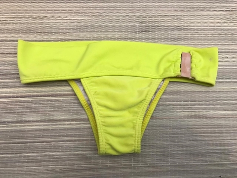 Calcinha Beira Mar Cintura Alta Frente C/ Detalhe Amarela