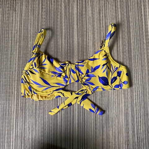 Busto MVT Meia Taça Amarelo com Flores Azuis