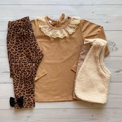 Leggin Potenza animal print con moños en botamanga