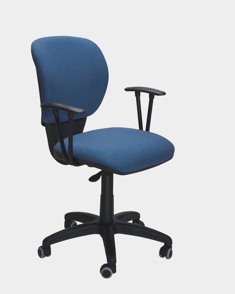 Silla Modelo Riota 200 Ovalina Sin Brazos Base Negra