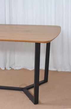 Mesa Albany Tapa Laminada Base Negra en internet