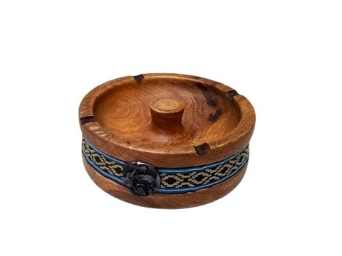 Cenicero de Madera con Guarda Pampa y Dije Regional Cod 503-1001 - comprar online