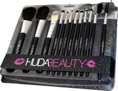 HUDA BEAUTY MAKEUP BRUSH KIT na internet