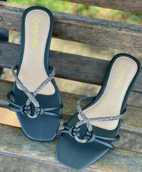 Rasteira preta com brilho