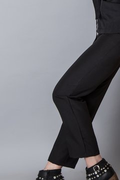 Pantalón tropical en internet