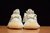 Adidas Yeezy 350 V2 Cream White - Dolce Sneakers - Sneakers exclusivos