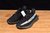 Adidas Yeezy Boost 350 V2 Oreo na internet