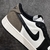 Air Jordan 1 Retro Low OG ‘Mocha’ na internet