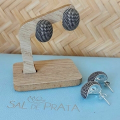 Brinco oxidado meia argola na internet