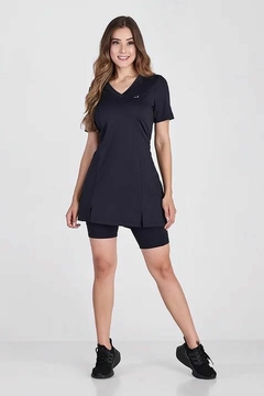 Blusa T-Shirt Feminina Tapa Bumbum Preta Em Poliamida Protecao Solar UV50 Epulari - Preto - PP