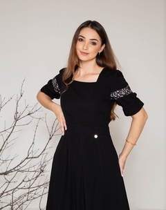 Imagem do Vestido Valentina Sirrah 1107 Pontal com renda na manga