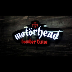 Luminoso MotorHead "Bomber time" na internet
