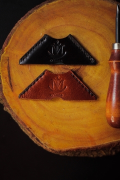 1 Marcador de página Mânc (Leather) - Mânc - Differentiated Style