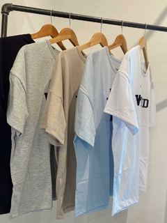 Remera Aldara en internet