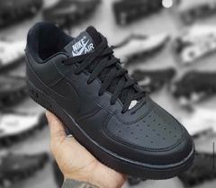 Tenis nike air force similar na internet