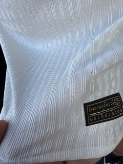 CAMISETA CORINTHIANS 2025 BRANCA EDIÇÃO JAGADOR - styletenis