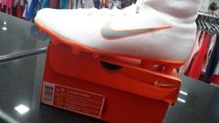 CHUTEIRA NIKE SUPERFLY 6 CLUB MG CAMPO