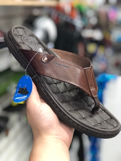 Chinelo Pegada Couro - Pinhão - styletenis