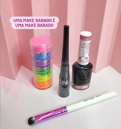 KIT MAKE DE BLOGUEIRA NEON