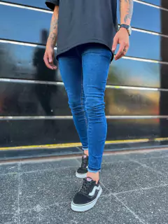 DENIM MEVAK MEN en internet