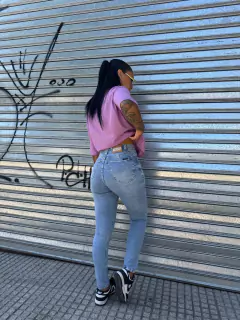 Denim Dubai en internet