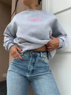 Mom Grey en internet