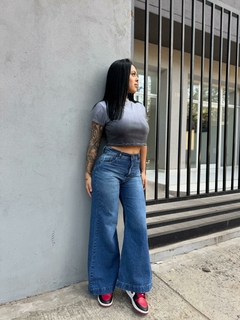 WideLeg Chantal en internet