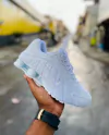 NIKE SHOX R4