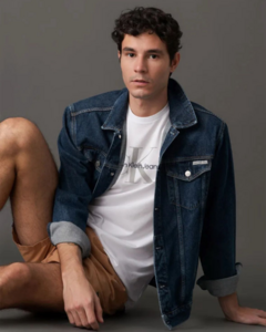 CAMISETA MASCULINA CALVIN KLEIN JEANS REISSUE BRANCO na internet