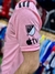 Camiseta rosa del Inter de Miami con el logo de la MLS y Apple TV en la manga.