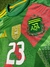 Camiseta verde del Dibu Martínez, con el número 23 y el escudo de AFA, destacando detalles de la Copa América 2021.
