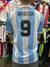 Camiseta de la selección argentina de fútbol, modelo de 2000, con el nombre "BATISTUTA" y el número "9" en la espalda.